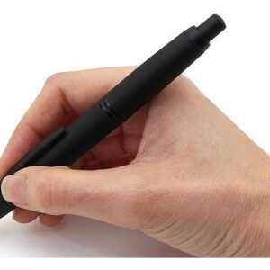 Lapicera Fuente Pluma Pilot Retractil Capless Negro Mate